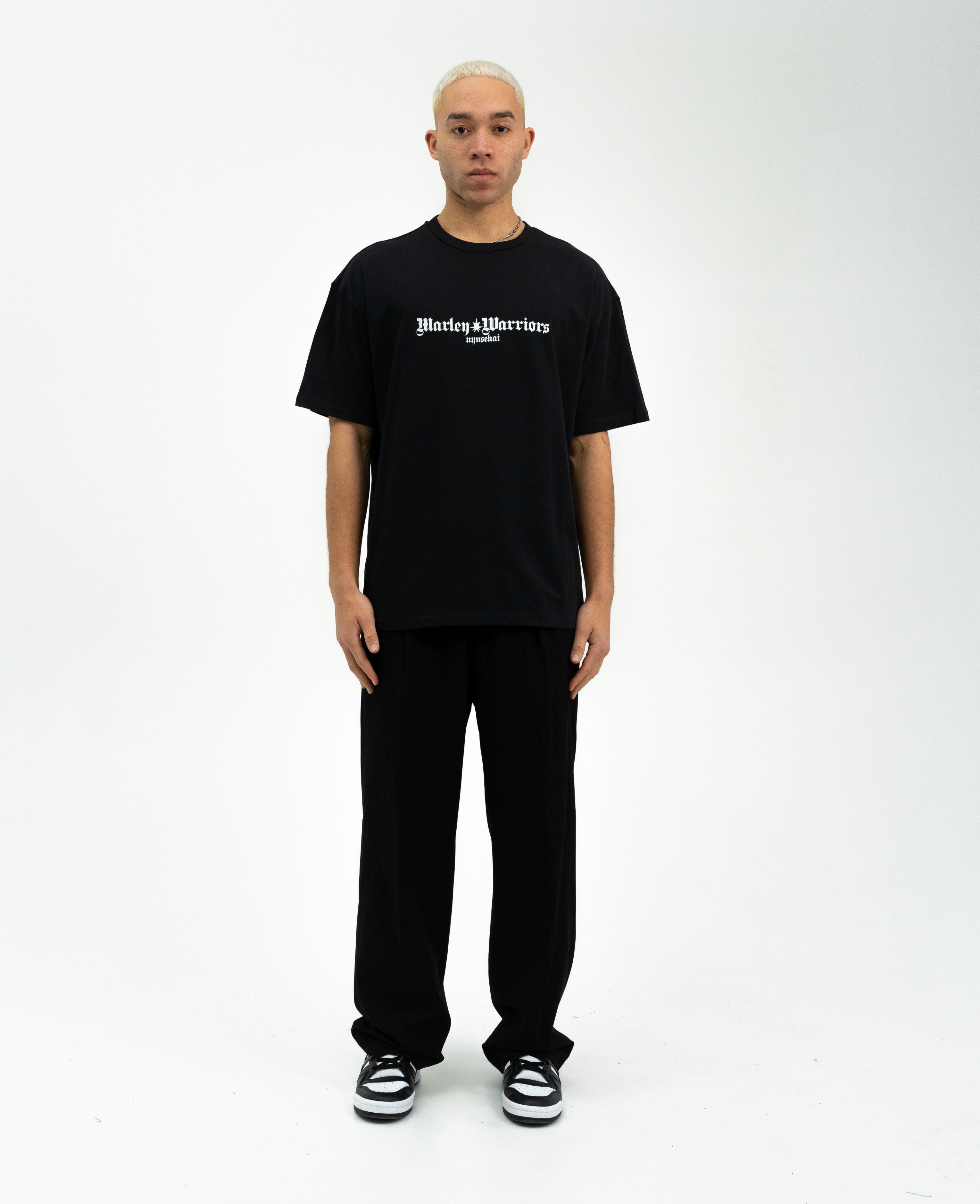 "Annie X Female Titan - AOT" Oversize T-Shirt